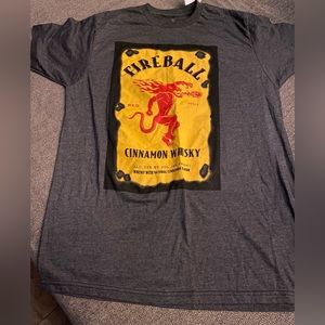 NWOT Men tee size large